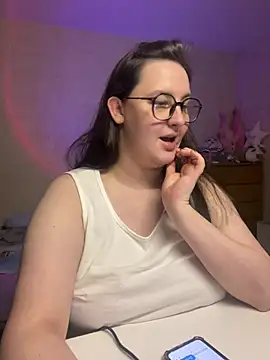 Snapshot of hungry1bunny chatting on March 2, 10:45 pm hungry1bunny online show from March 2, 10:45 pm