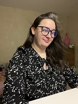 hungry1bunny online show from February 10, 10:42 pm