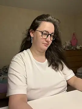 hungry1bunny online show from February 12, 5:56 pm