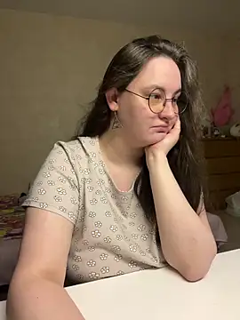 hungry1bunny online show from May 9, 6:44 pm