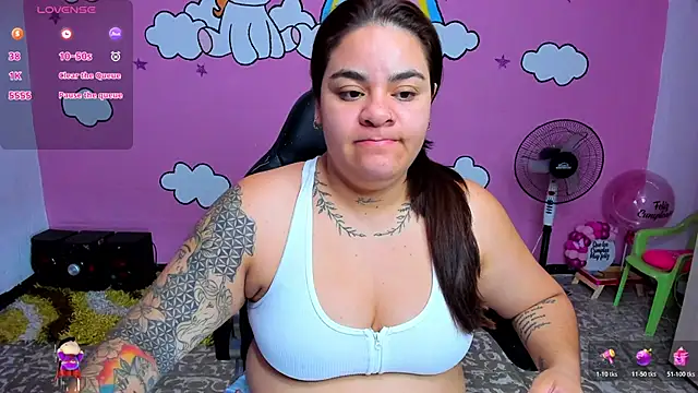 Sharon hils online show from April 1, 11:33 am