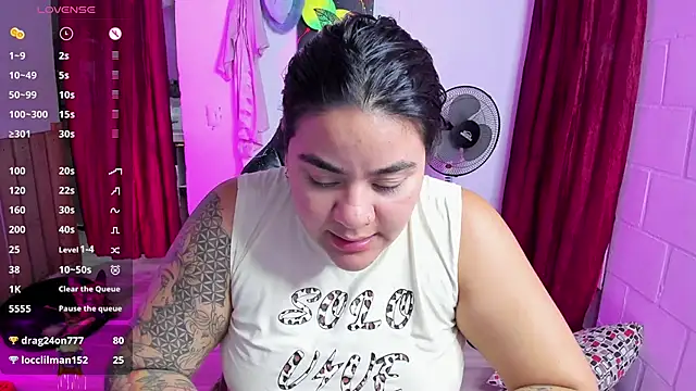 Sharon hils online show from February 3, 11:58 pm