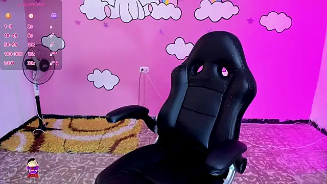 Sharon hils online show from March 9, 3:48 pm