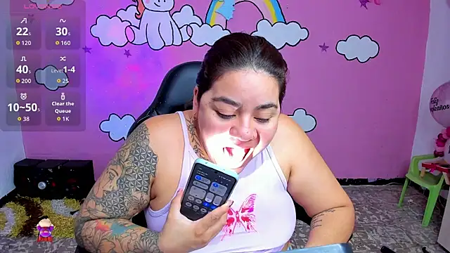 Sharon hils online show from April 10, 1:07 pm