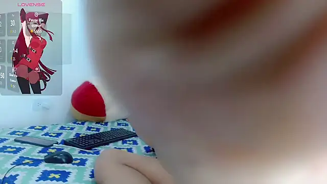 Snapshot of poison_girl21 chatting on May 30, 3:17 pm poison girl21 online show from May 30, 3:17 pm