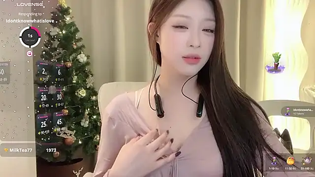 Snapshot of zhuzhu-520- chatting on February 20, 7:41 pm zhuzhu-520- online show from February 20, 7:41 pm