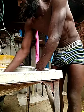 Snapshot of Yairelnegro chatting on October 5, 8:32 pm Yairelnegro online show from October 5, 8:32 pm