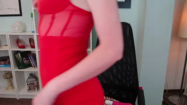 LisaCaprice online show from October 7, 11:33 am