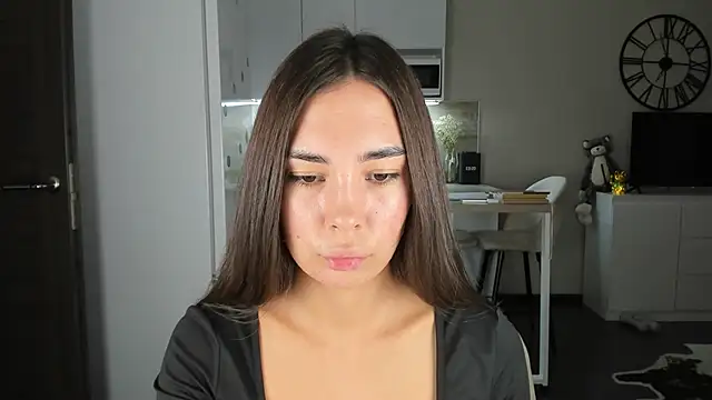 nilliluv online show from November 13, 2:04 am