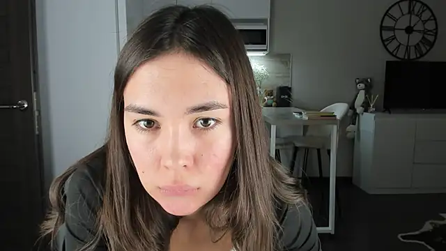 nilliluv online show from February 6, 7:43 pm