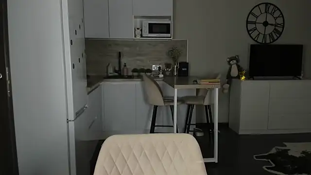 nilliluv online show from November 5, 12:03 am