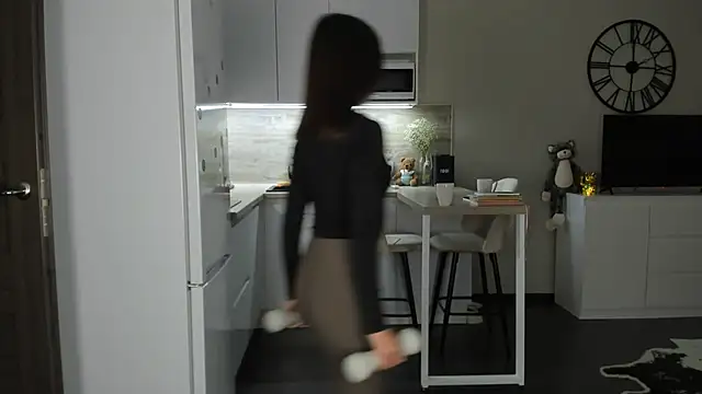 nilliluv online show from November 9, 7:01 am