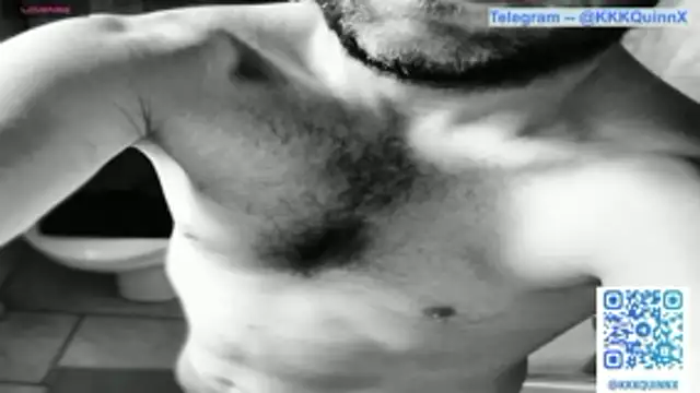 mr-k-quinn-x online show from October 31, 11:33 pm