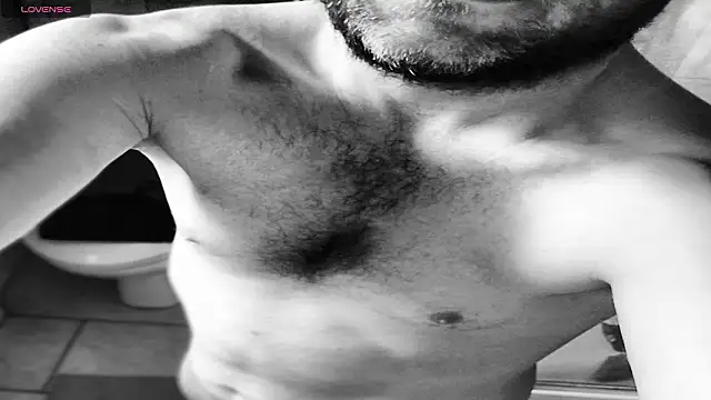 mr-k-quinn-x online show from March 5, 11:10 pm