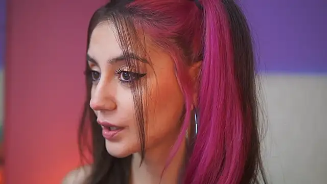 SabrinaHope online show from December 4, 10:09 pm