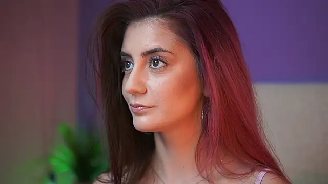 Snapshot of SabrinaHope chatting on June 28, 8:59 pm SabrinaHope online show from June 28, 8:59 pm