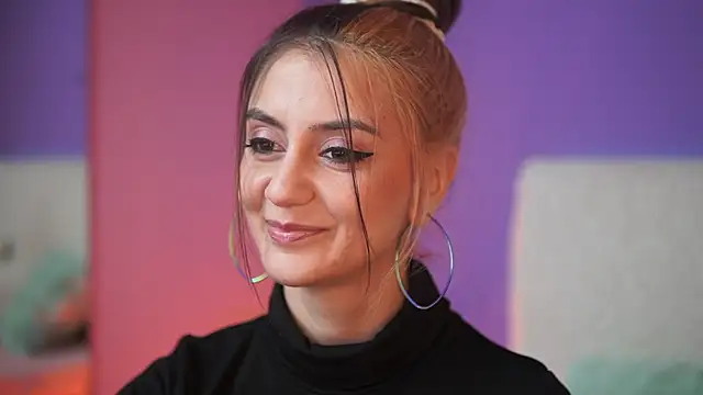 SabrinaHope online show from November 14, 8:12 pm