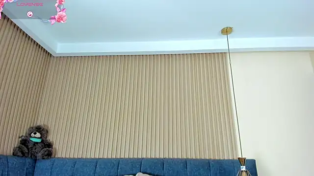 kathecute   online show from April 14, 1:43 am