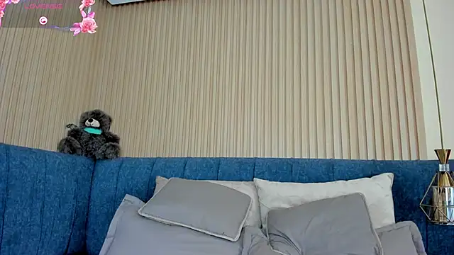 kathecute   online show from April 23, 1:45 am
