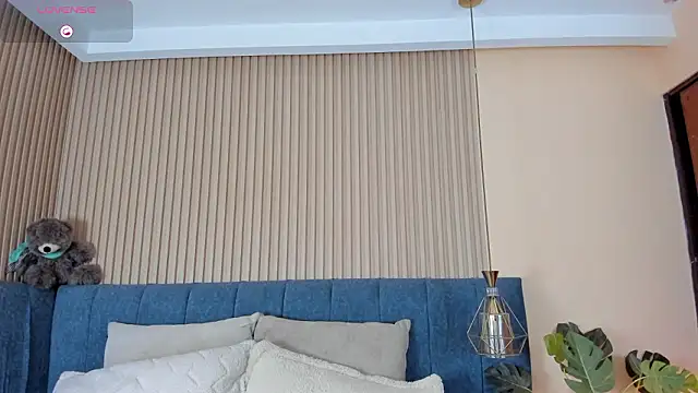 kathecute   online show from March 27, 1:58 am