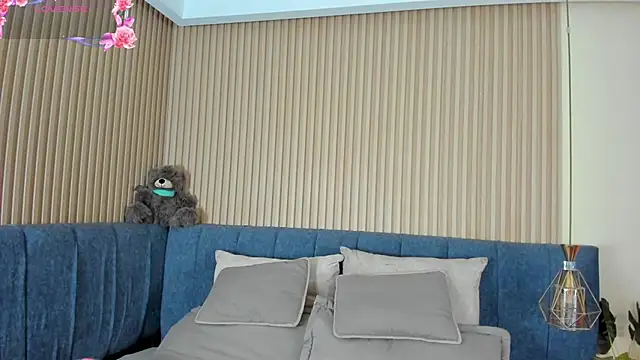 kathecute   online show from April 24, 1:40 am