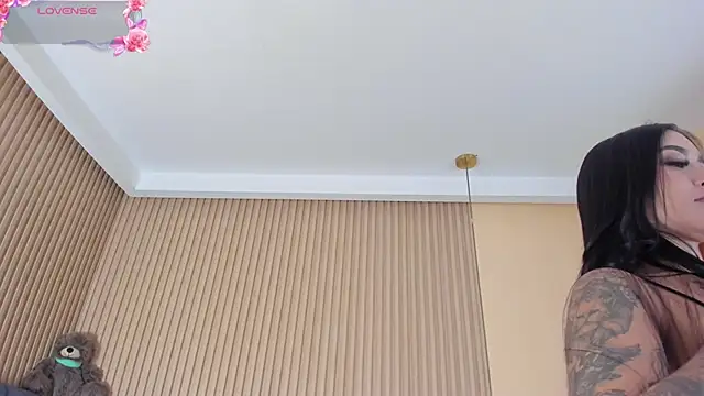 kathecute   online show from February 1, 1:48 am