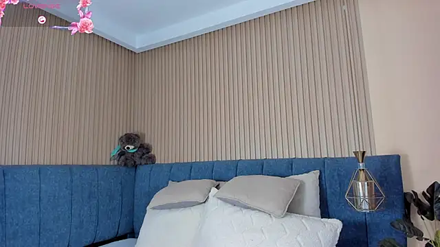 kathecute   online show from April 1, 1:41 am