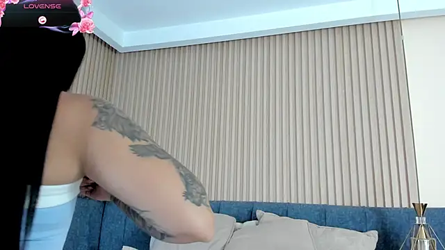 kathecute   online show from April 11, 1:46 am