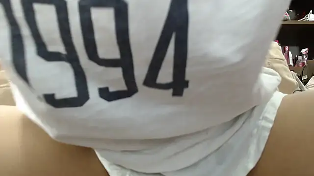 DanaiOluyi online show from October 16, 9:01 pm