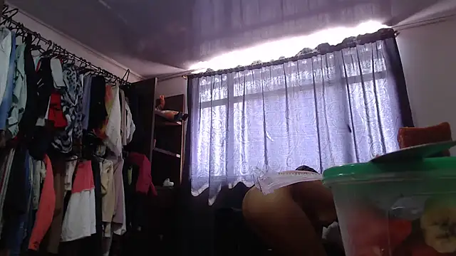 DanaiOluyi online show from November 29, 5:57 pm