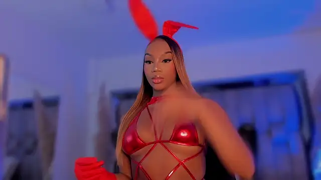 Snapshot of ChaynnaCooper chatting on October 31, 4:42 am ChaynnaCooper online show from October 31, 4:42 am