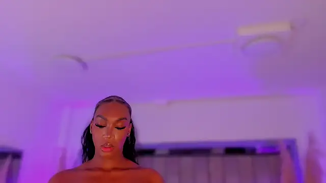 ChaynnaCooper online show from February 10, 4:22 am