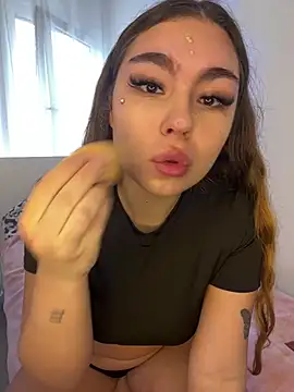 mint melissaaa online show from March 6, 12:09 pm