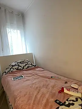 mint melissaaa online show from March 16, 2:11 pm