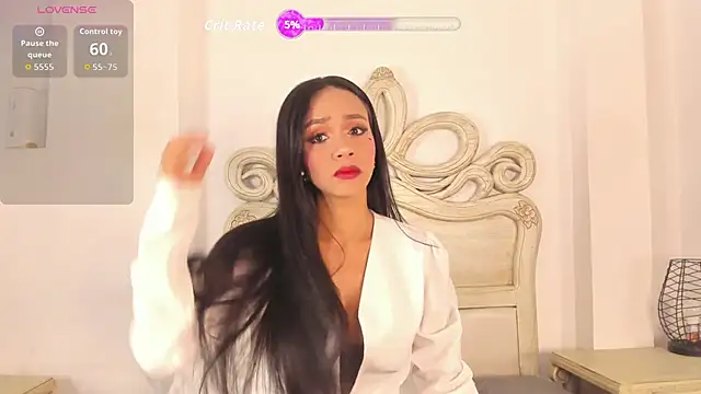 SamanthaFerrer   online show from March 22, 11:56 am