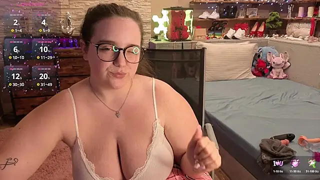 Kimberly-Caprice online show from April 17, 6:33 pm