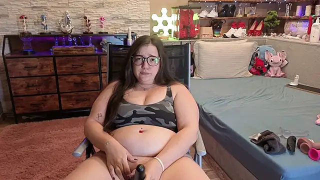 Snapshot of Kimberly-Caprice chatting on May 22, 8:12 am Kimberly-Caprice online show from May 22, 8:12 am