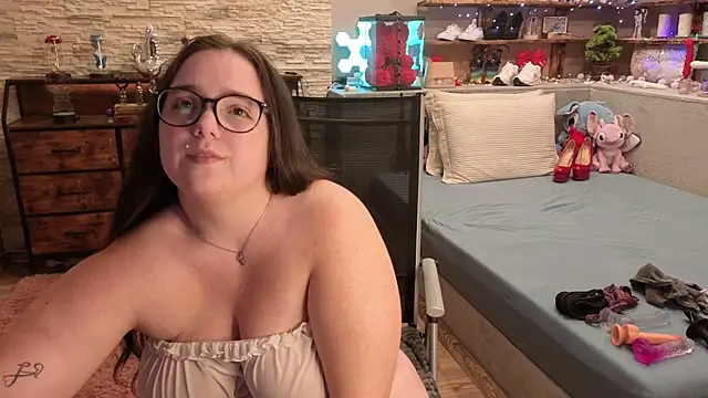 Kimberly-Caprice online show from April 9, 6:25 pm