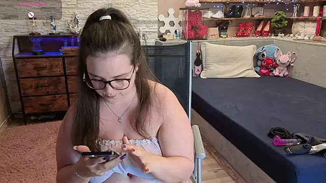 Snapshot of Kimberly-Caprice chatting on June 29, 10:15 am Kimberly-Caprice online show from June 29, 10:15 am