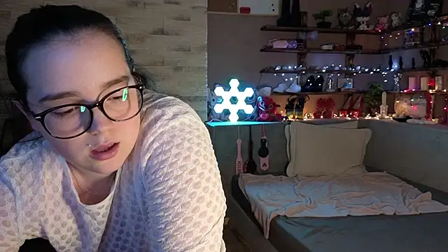 Snapshot of Kimberly-Caprice chatting on January 17, 6:55 pm Kimberly-Caprice online show from January 17, 6:55 pm