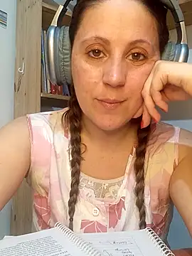 SofiEstevez online show from September 17, 5:15 pm