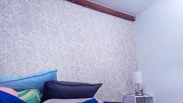 Snapshot of nicol_f chatting on November 28, 3:07 am nicol f online show from November 28, 3:07 am