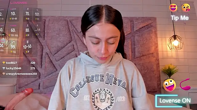 Snapshot of melany_heaven chatting on May 31, 10:32 am melany heaven online show from May 31, 10:32 am