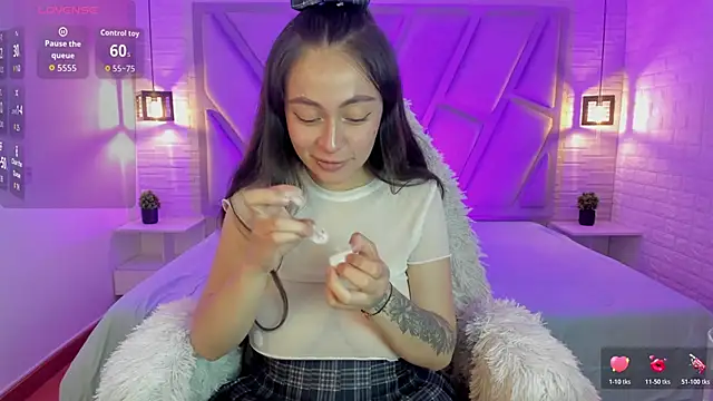Snapshot of melany_heaven chatting on June 13, 10:51 pm melany heaven online show from June 13, 10:51 pm