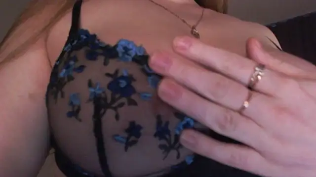 SarahSweetie online show from March 4, 3:42 pm