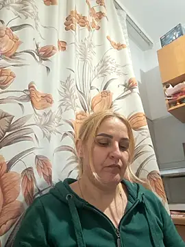 Snapshot of Malichkaanna30 chatting on October 16, 2:25 pm Malichkaanna30 online show from October 16, 2:25 pm