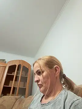 Malichkaanna30 online show from January 17, 3:37 pm