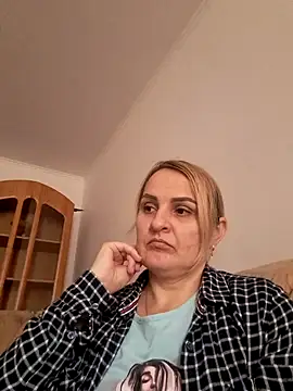 Snapshot of Malichkaanna30 chatting on February 13, 10:44 am Malichkaanna30 online show from February 13, 10:44 am