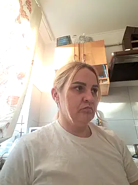 Snapshot of Malichkaanna30 chatting on December 4, 1:10 pm Malichkaanna30 online show from December 4, 1:10 pm