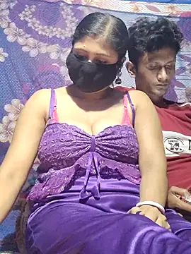 Snapshot of Sexy-sheela chatting on March 22, 2:14 pm Sexy-sheela online show from March 22, 2:14 pm